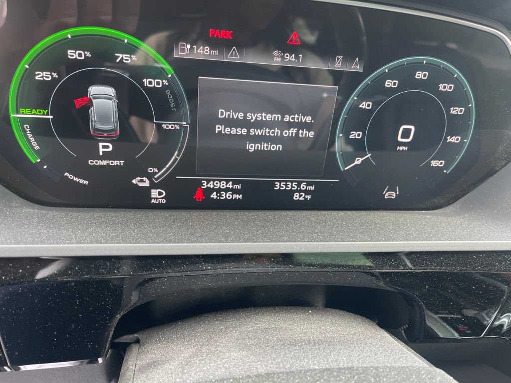 Certified 2024 Audi Q8 e-tron Premium Plus w/ Premium Plus Package AWD/4WD image 9