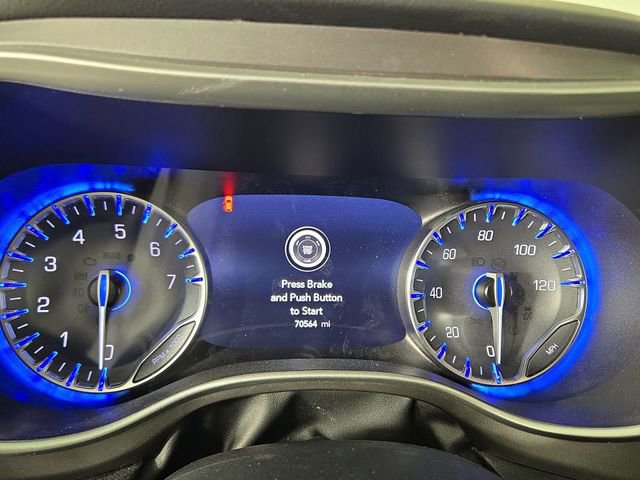 Used 2023 Chrysler Pacifica Touring-L image 17