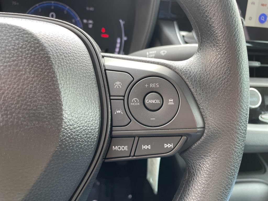 Used 2026 Toyota Corolla LE FWD image 23