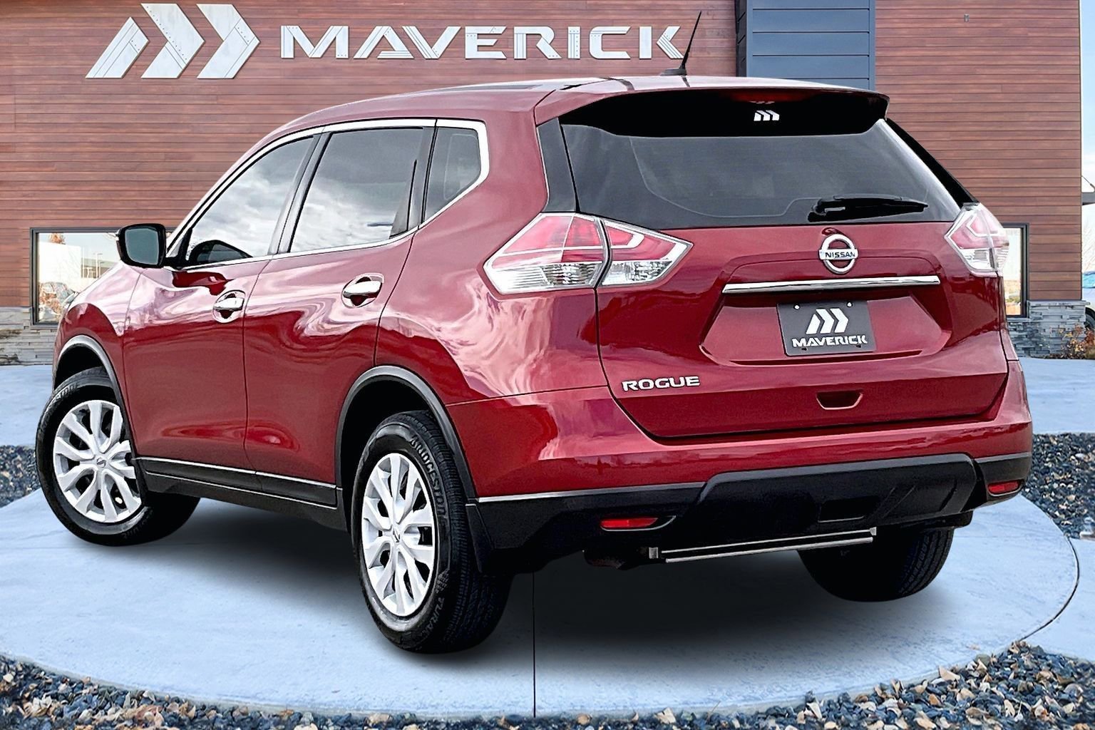 Used 2015 Nissan Rogue S image 4