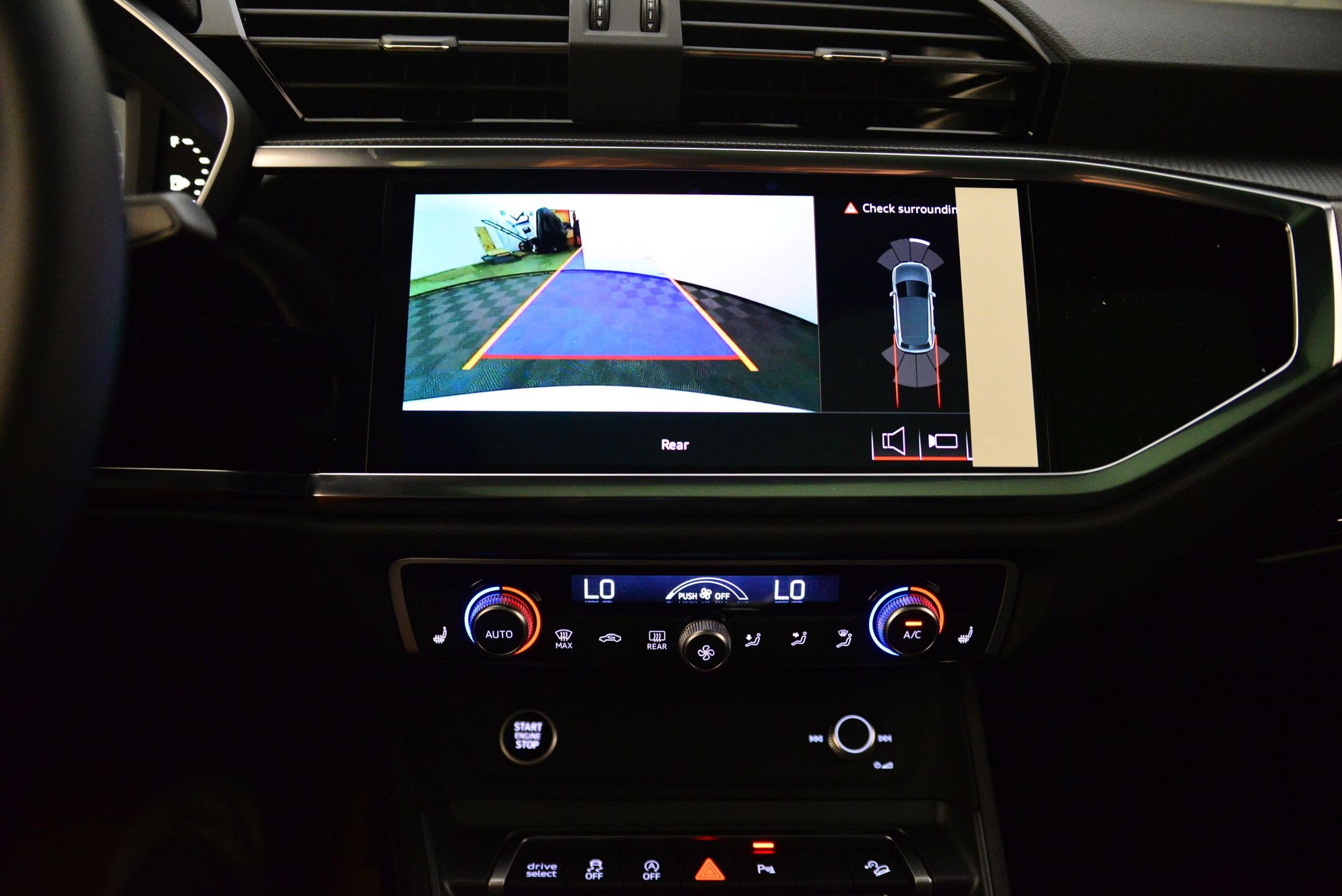 New 2025 Audi Q3 2.0T Premium image 29