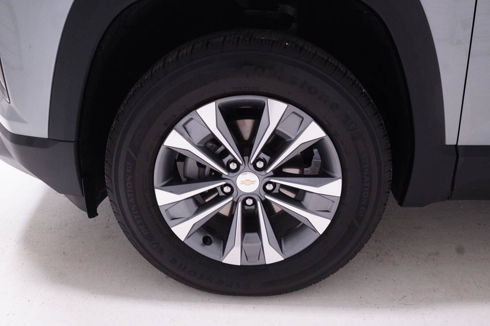 Used 2025 Chevrolet Equinox LT w/ Convenience Package II FWD image 34