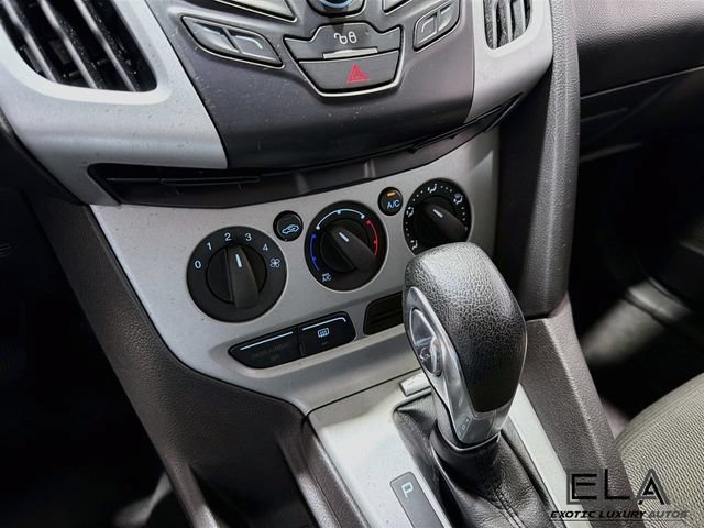 Used 2012 Ford Focus SE FWD image 16