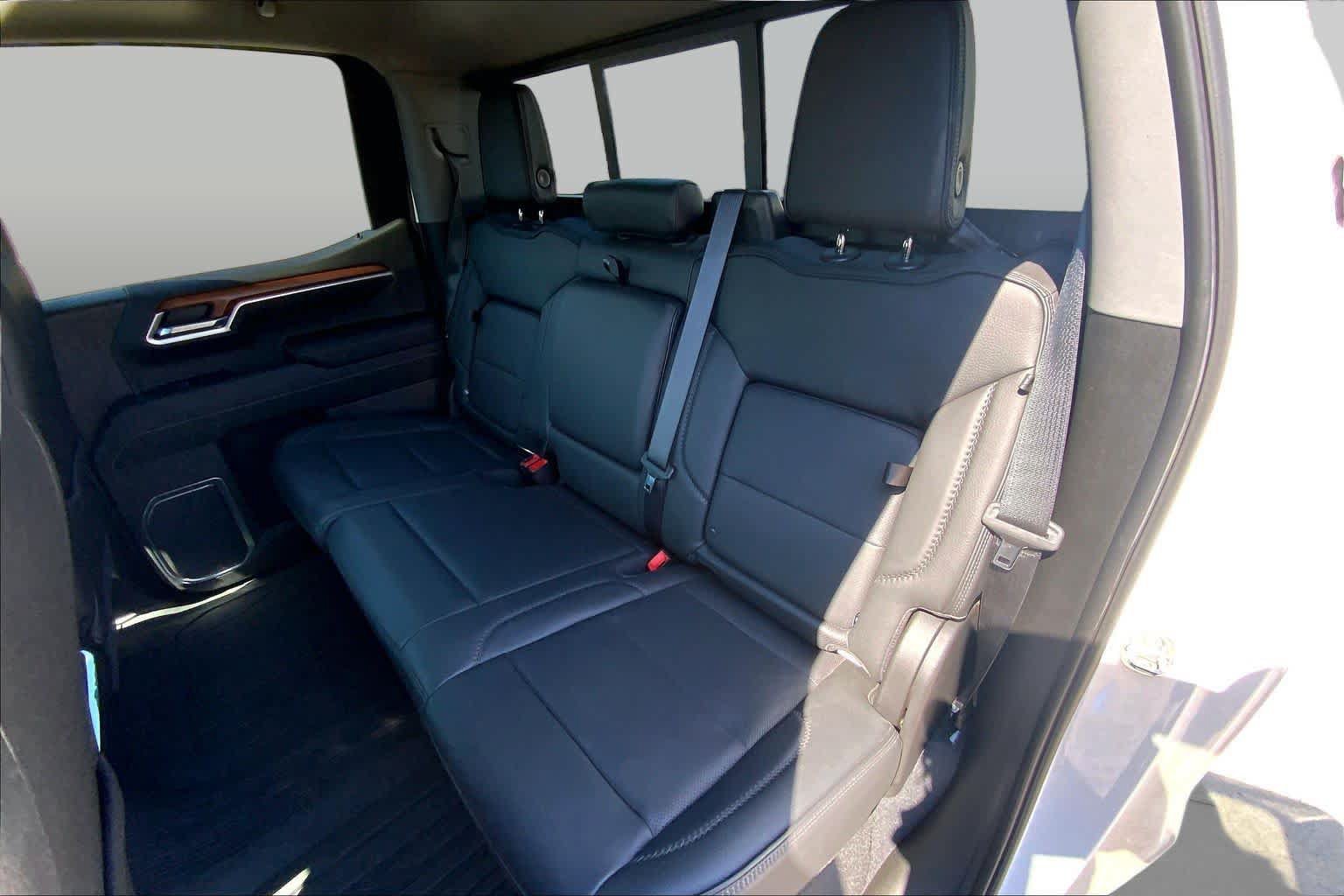 Used 2022 GMC Sierra 1500 Denali w/ Denali Carbonpro Edition AWD/4WD image 21