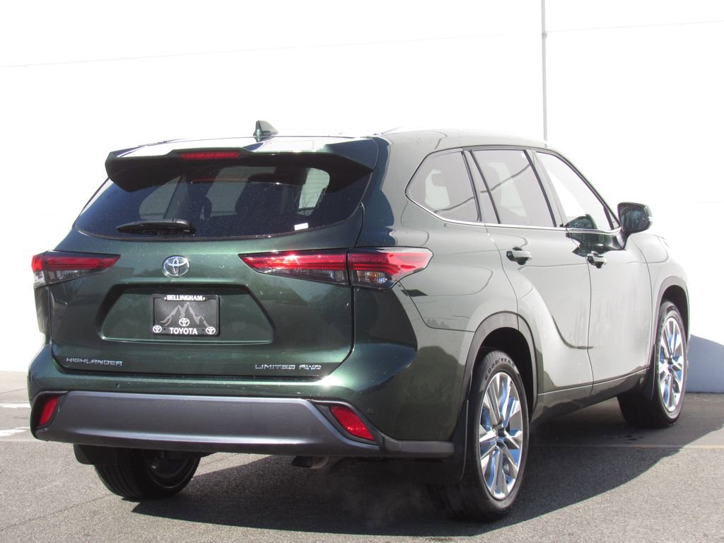 Used 2023 Toyota Highlander Limited image 6