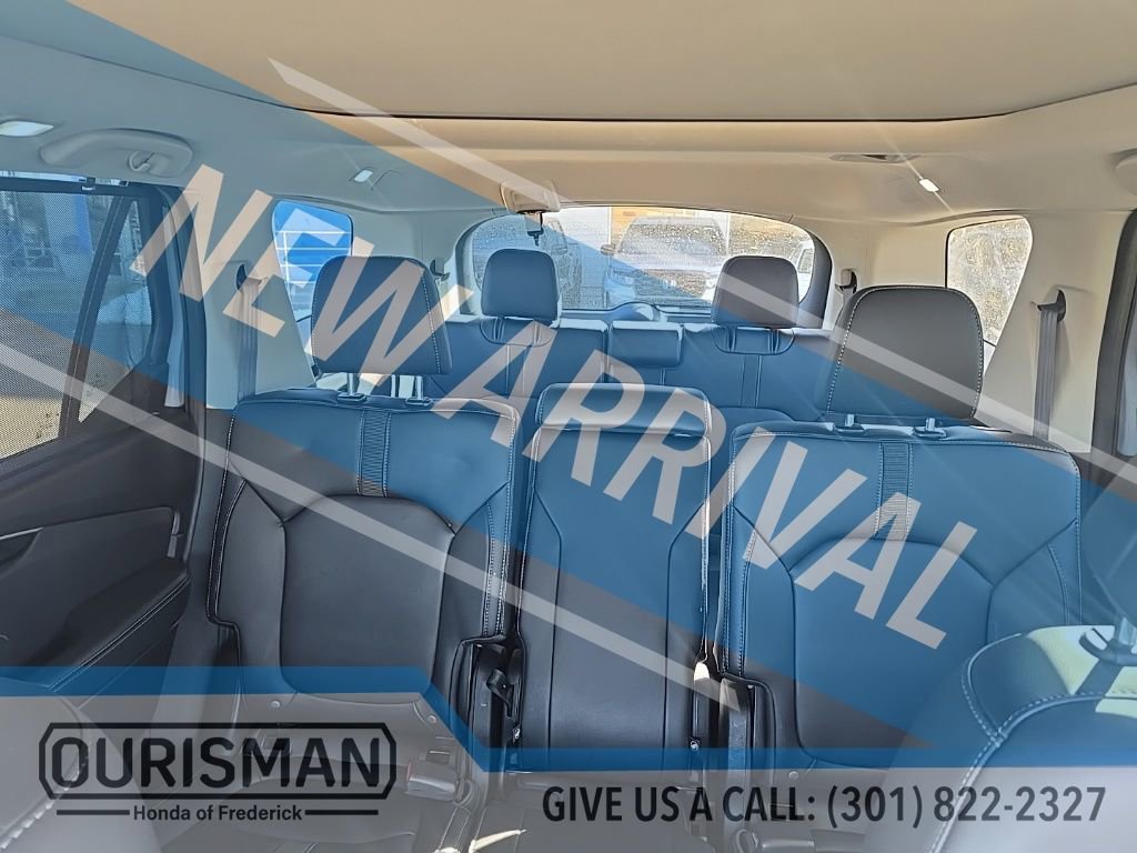 Used 2023 Honda Pilot Touring image 13