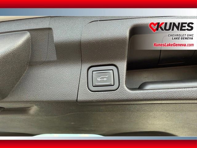 Used 2023 GMC Acadia SLT image 29