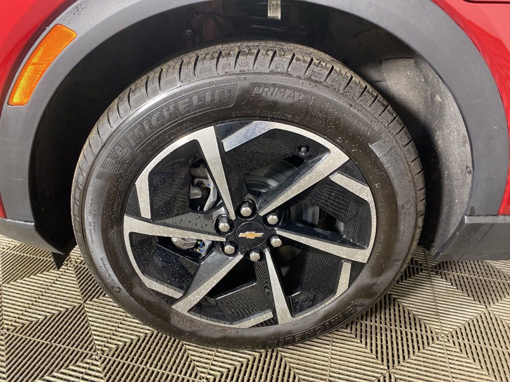 Used 2026 Chevrolet Equinox EV LT image 12