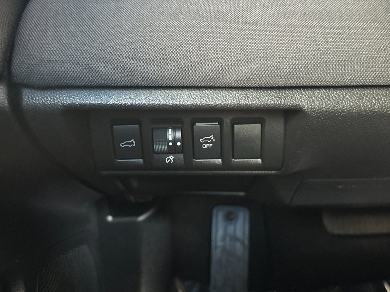 Used 2024 Subaru Outback Premium AWD/4WD image 26