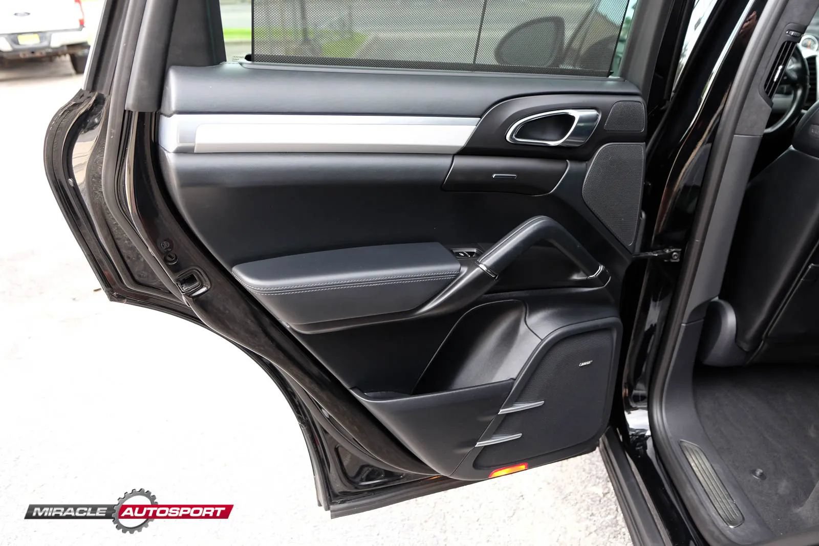 Used 2014 Porsche Cayenne Turbo AWD/4WD image 22