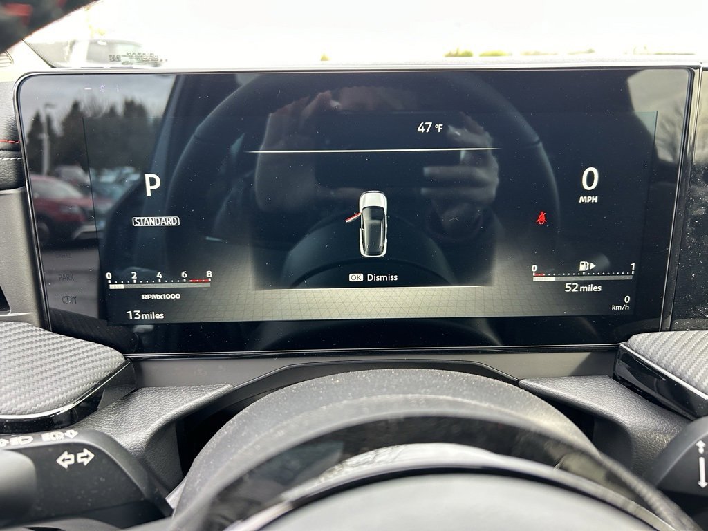 New 2025 Nissan Kicks SR w/ Illumination Package image 15