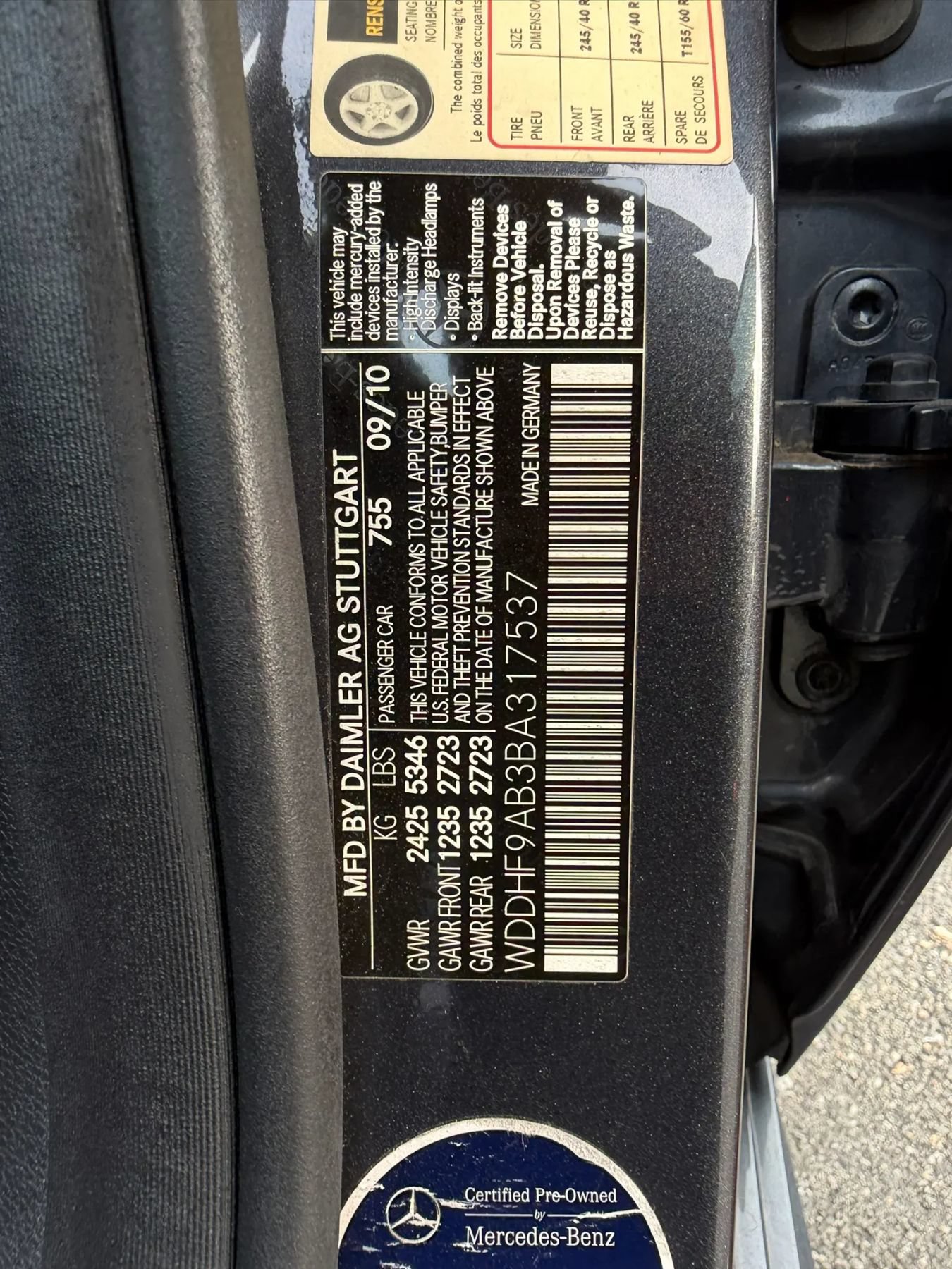 Used 2011 Mercedes-Benz E 550 4MATIC Sedan image 29