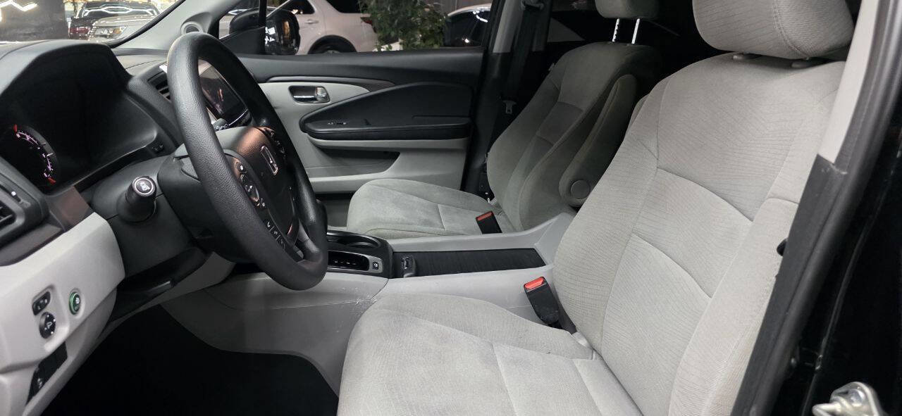Used 2017 Honda Pilot EX image 10