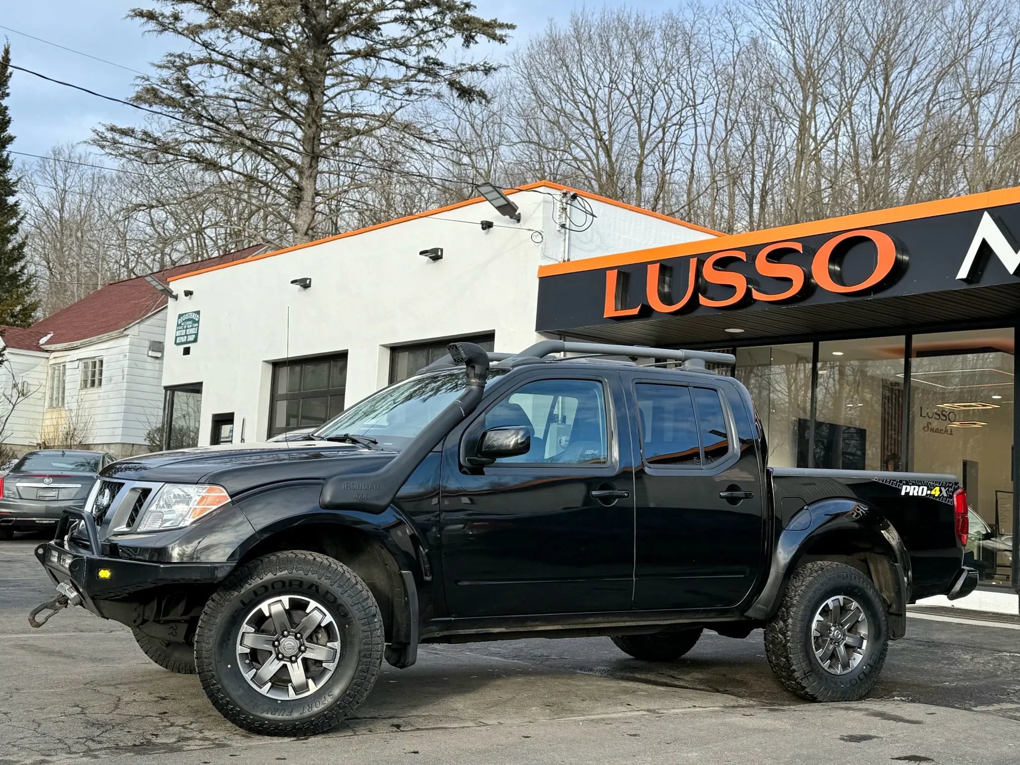 Used 2017 Nissan Frontier PRO-4X w/ Pro-4x Luxury Package image 54