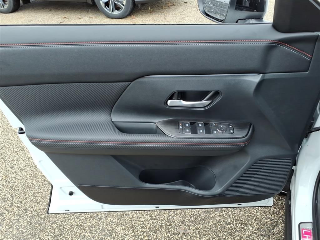 New 2026 Nissan Kicks SR w/ SR Premium Package image 21