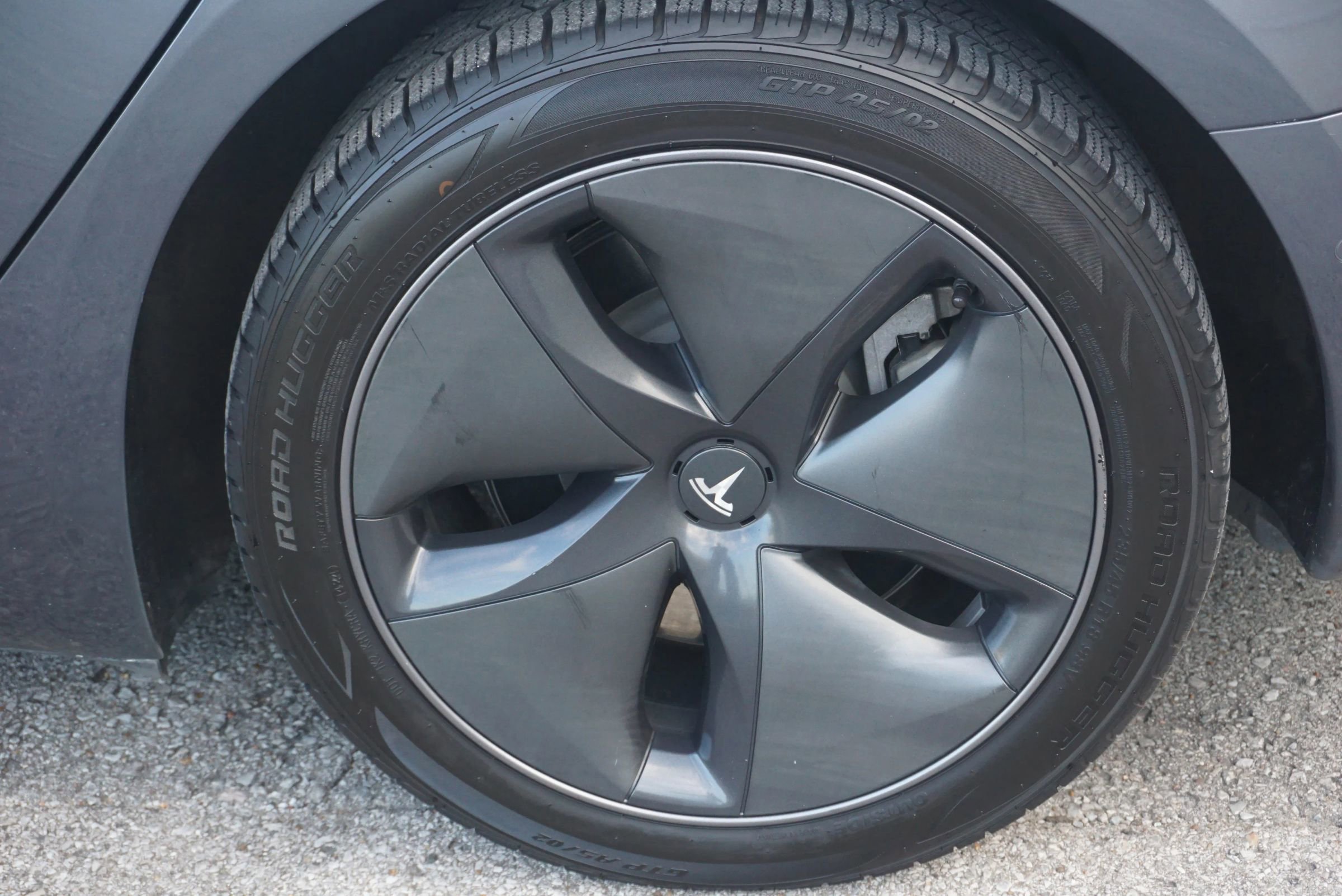 Used 2018 Tesla Model 3 Long Range image 9