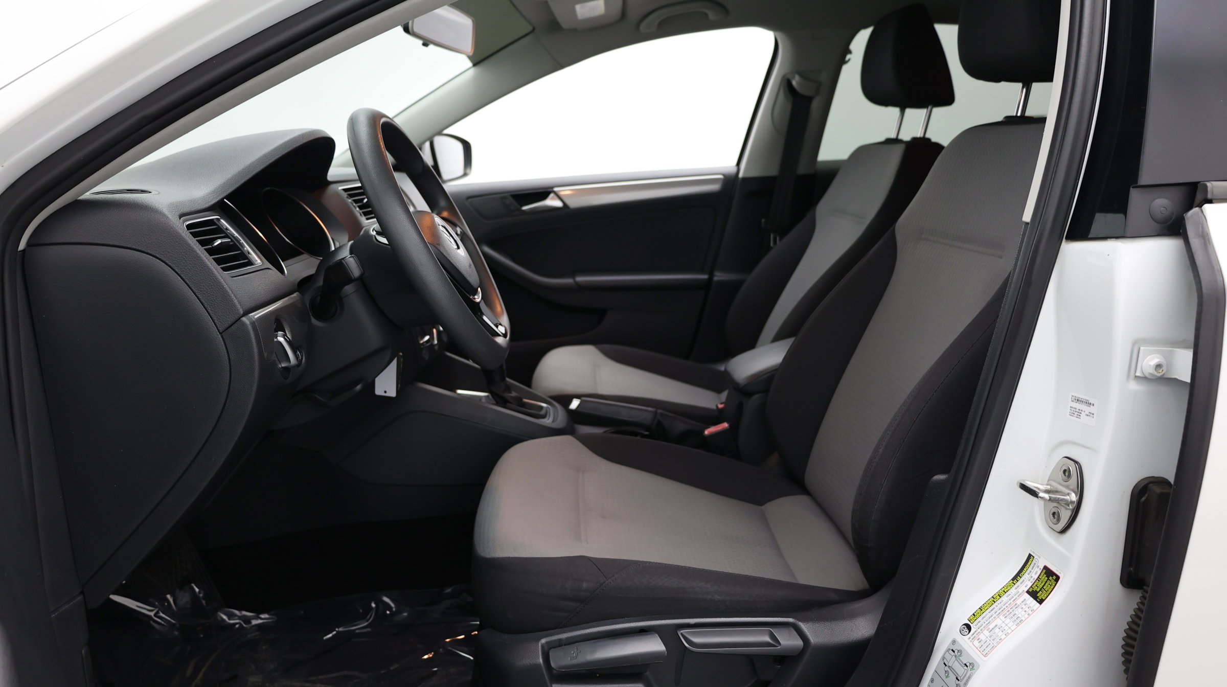 Used 2018 Volkswagen Jetta S FWD image 17