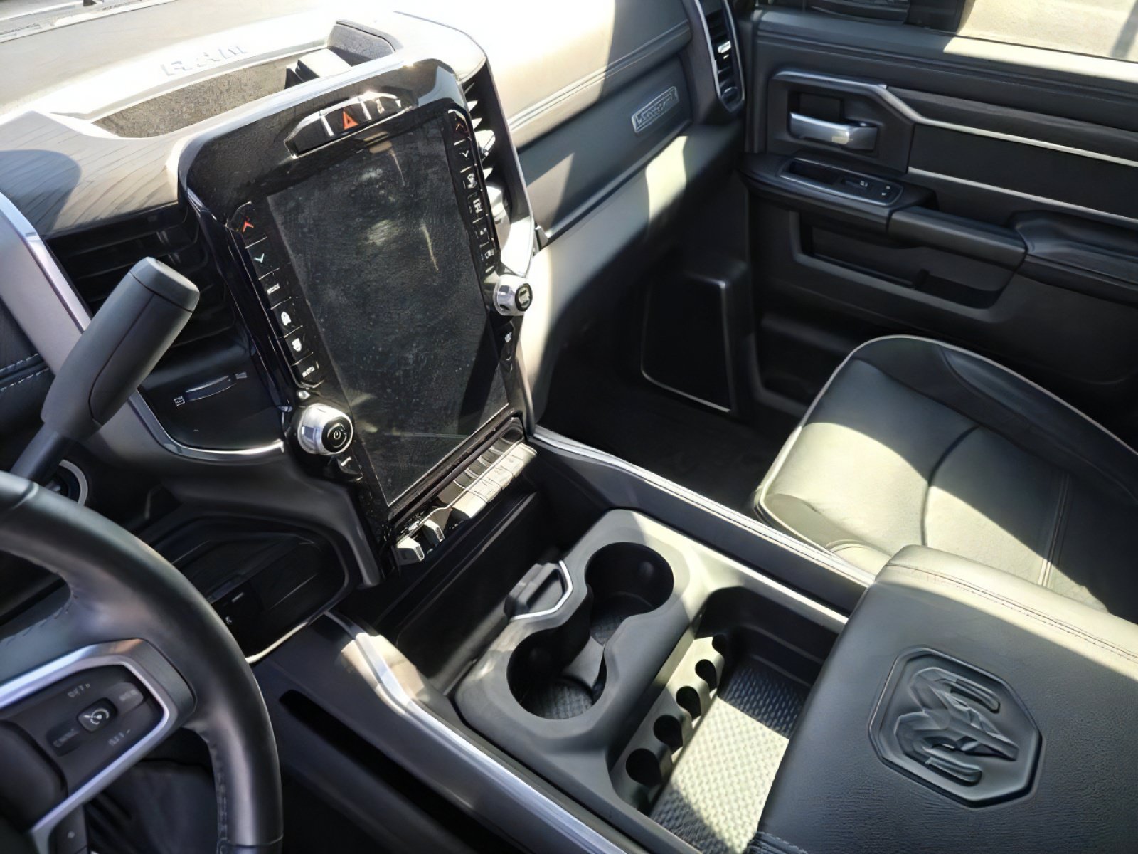 Used 2024 RAM 3500 Laramie w/ Night Edition AWD/4WD image 22