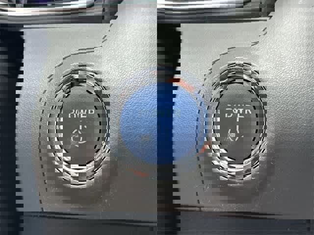 Used 2021 Toyota Avalon Limited image 11