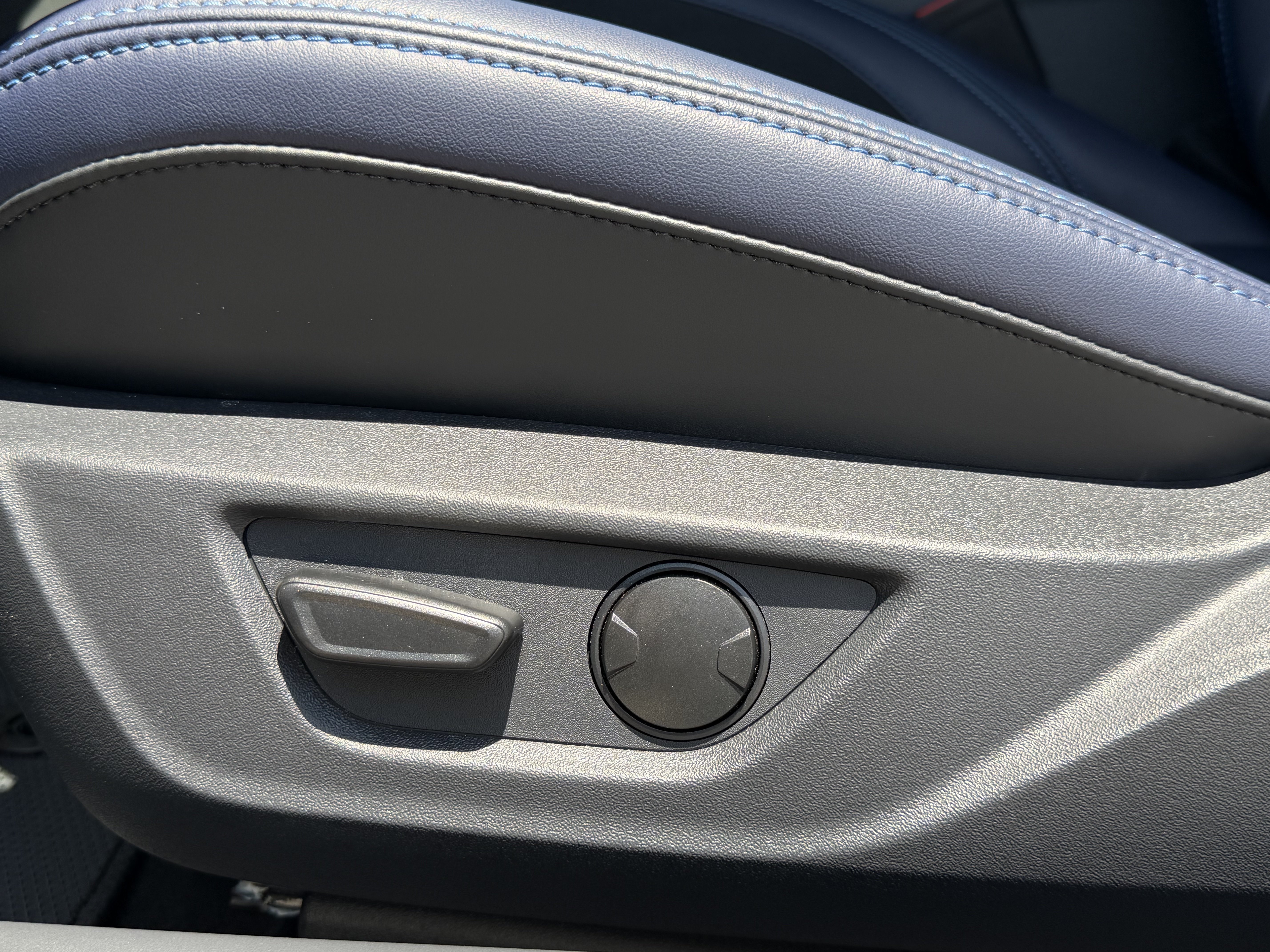 Used 2026 Ford Mustang Dark Horse RWD image 29