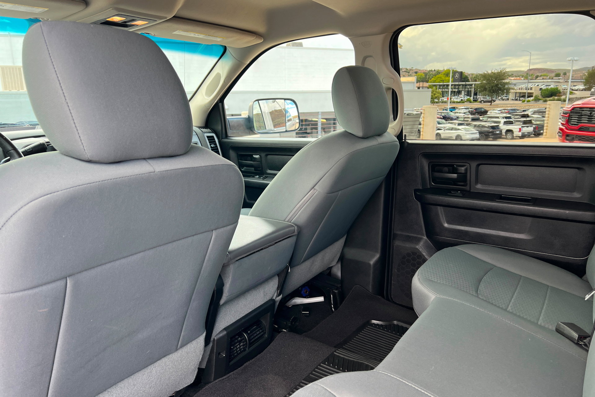 Used 2016 RAM 2500 Tradesman w/ Chrome Appearance Group AWD/4WD image 19