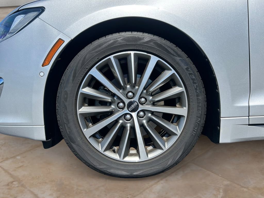 Used 2018 Lincoln MKZ Select w/ Technology Package AWD/4WD image 14