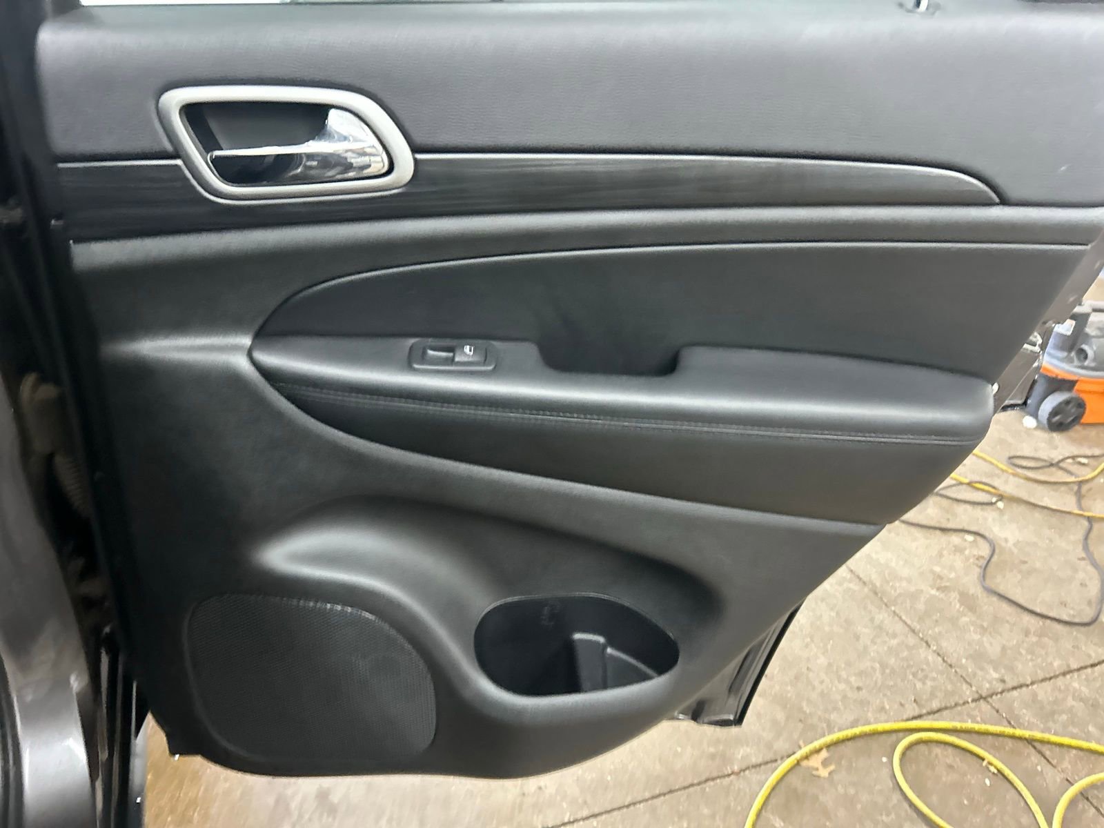 Used 2020 Jeep Grand Cherokee Laredo image 29