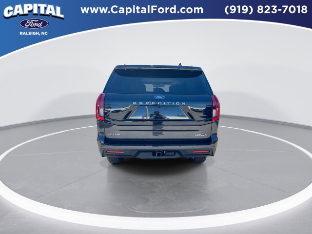 Certified 2025 Ford Expedition Active AWD/4WD image 7