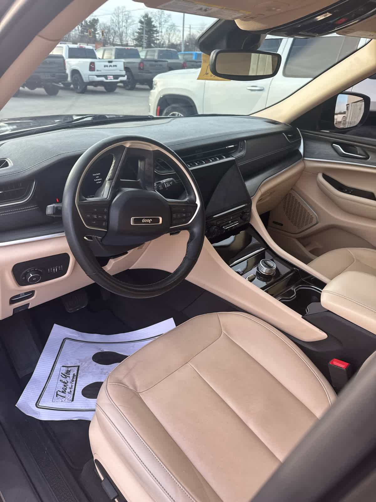 Used 2021 Jeep Grand Cherokee L Limited image 8