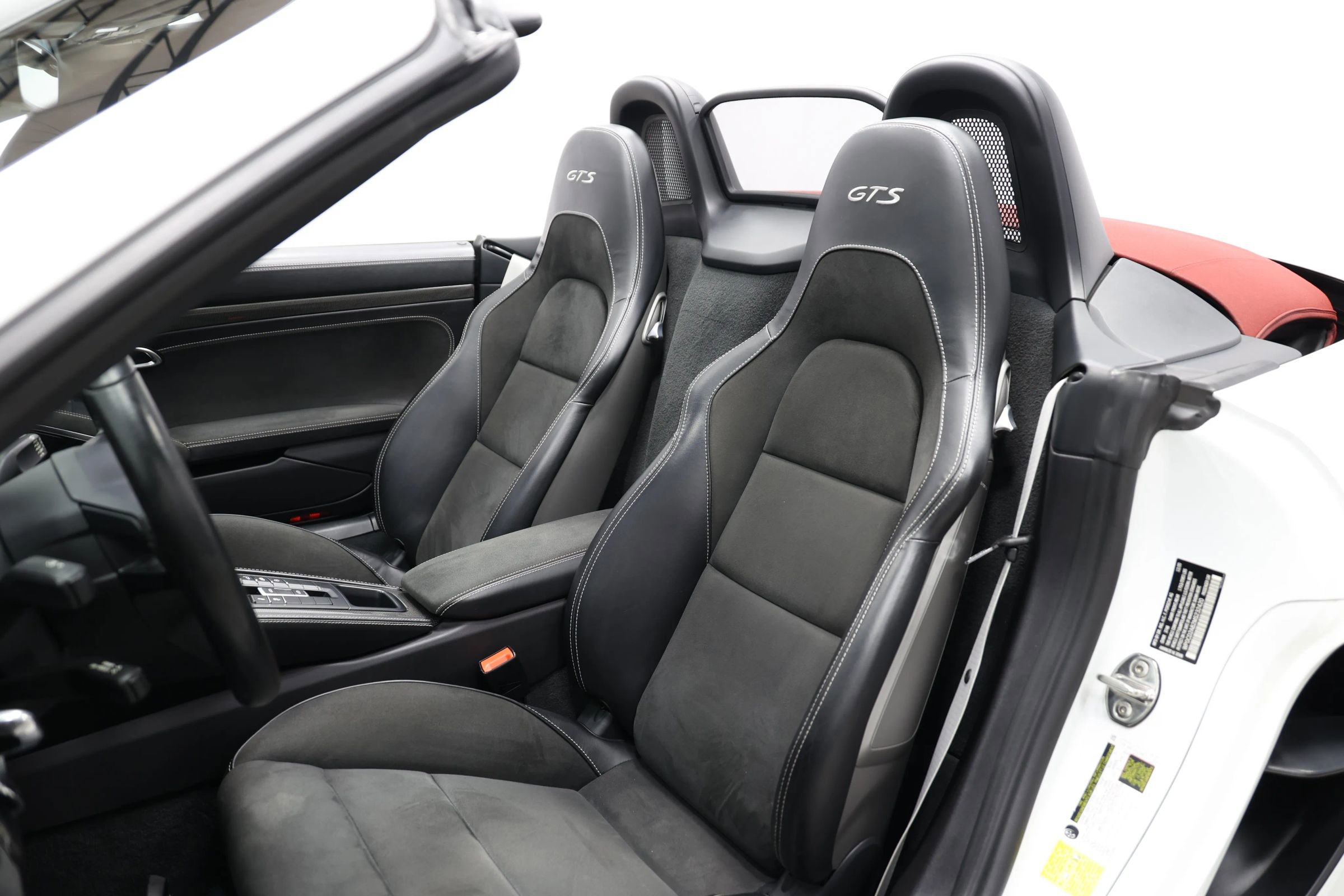 Used 2021 Porsche 718 Boxster GTS image 16