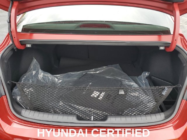 Used 2025 Hyundai Elantra SEL FWD image 28