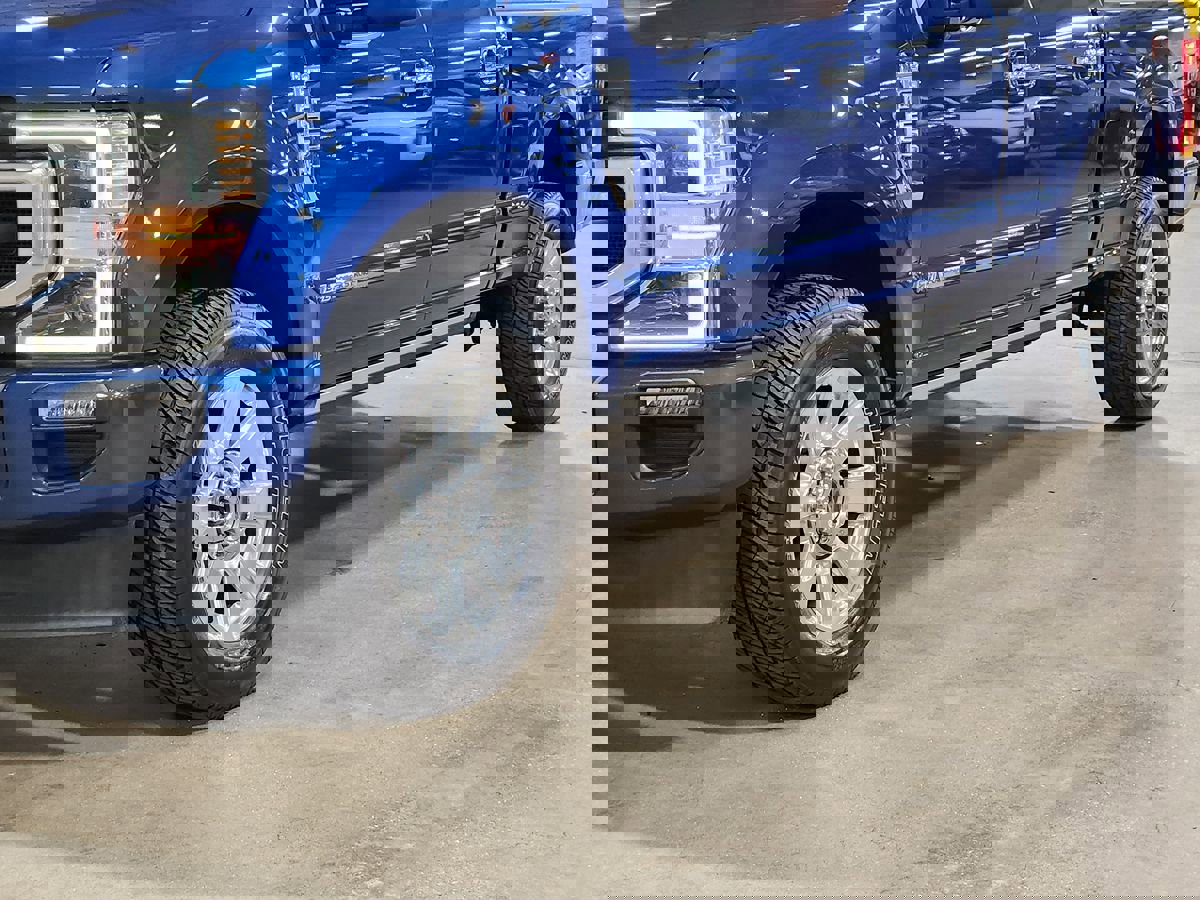 Used 2022 Ford F250 Platinum w/ FX4 Off-Road Package image 18