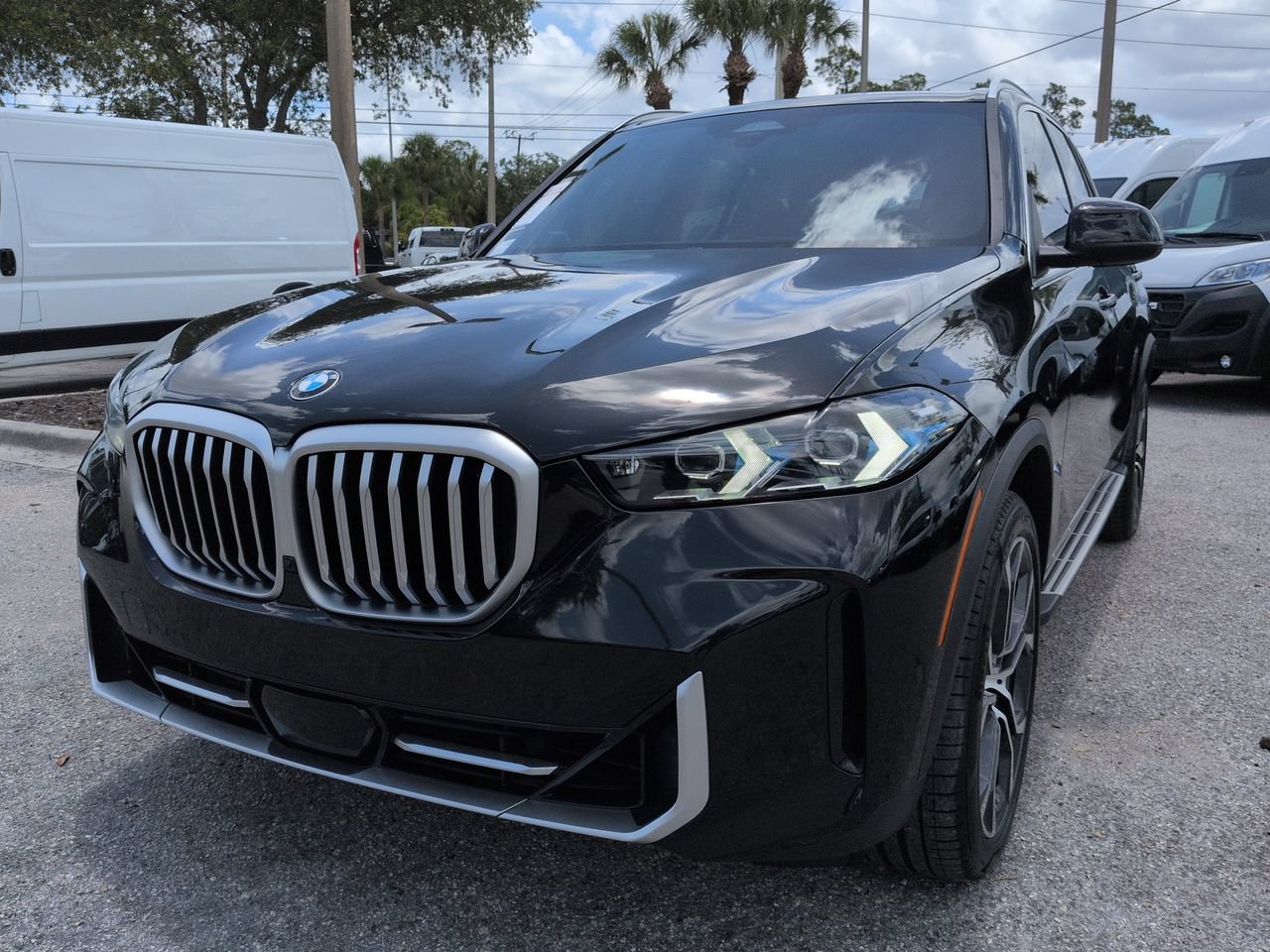Used 2025 BMW X5 sDrive40i w/ Climate Comfort Package RWD image 9
