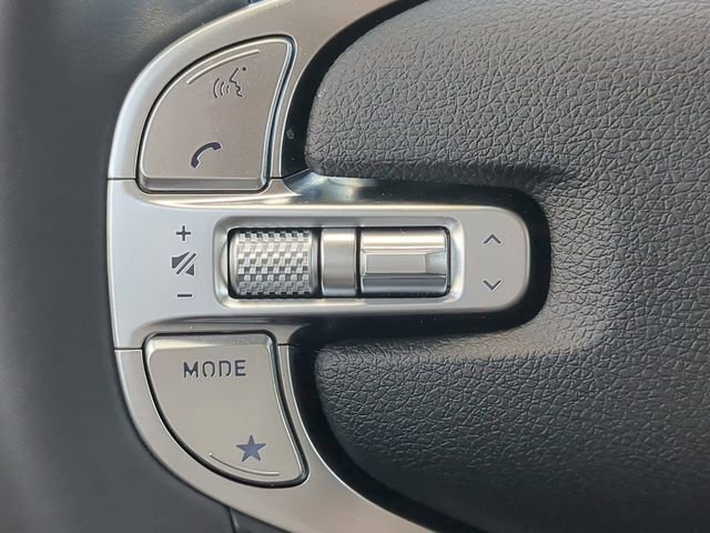 Used 2024 Genesis GV70 2.5T w/ Advanced Package image 24