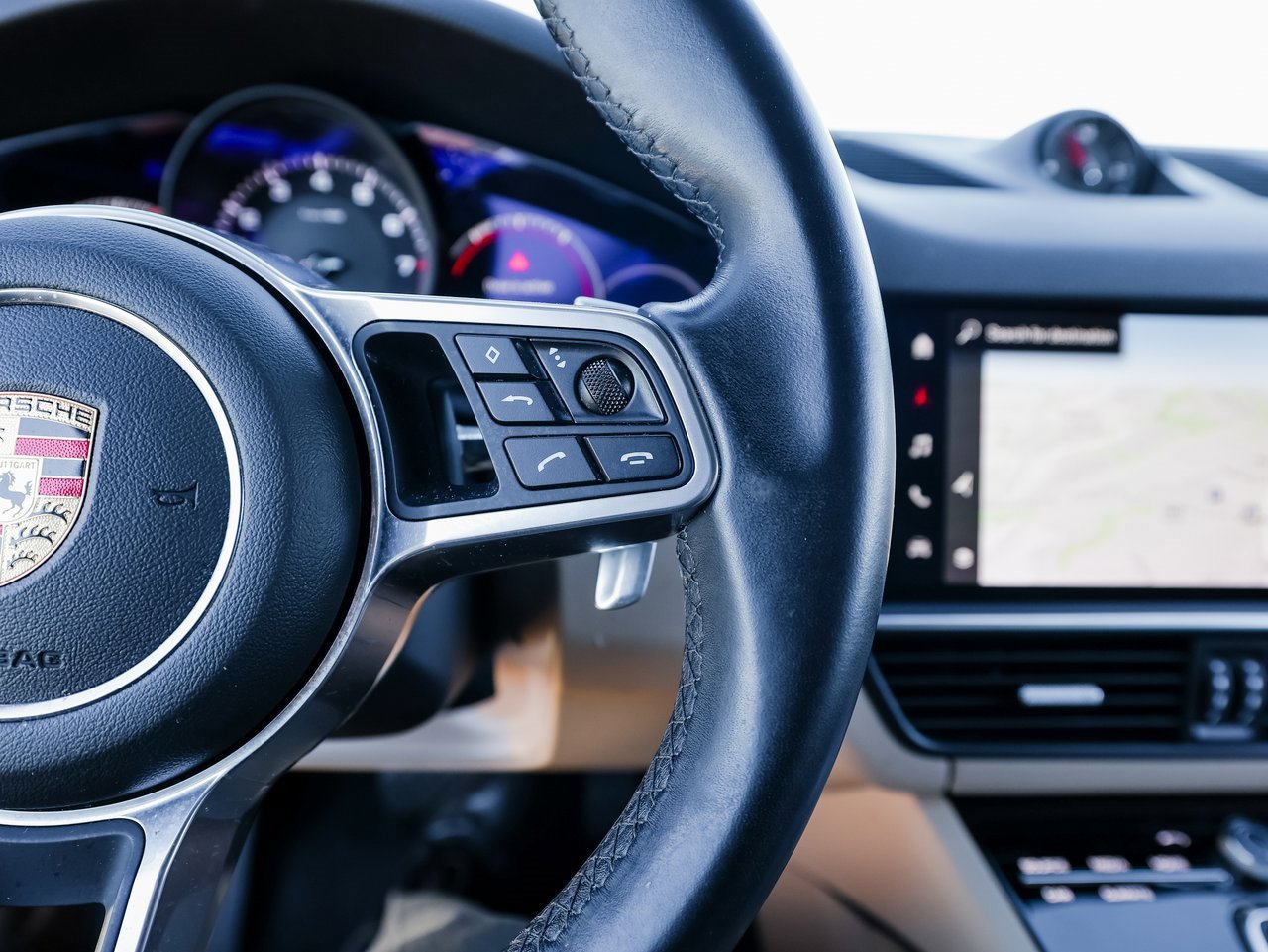 Certified 2022 Porsche Cayenne image 16