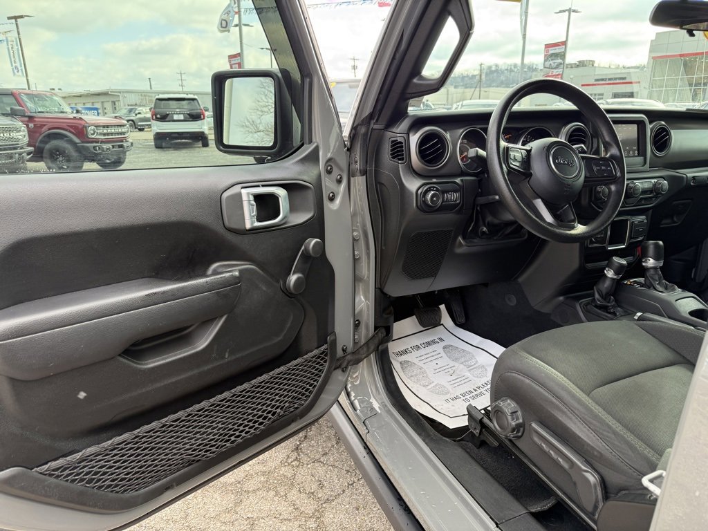 Used 2022 Jeep Wrangler Willys image 13