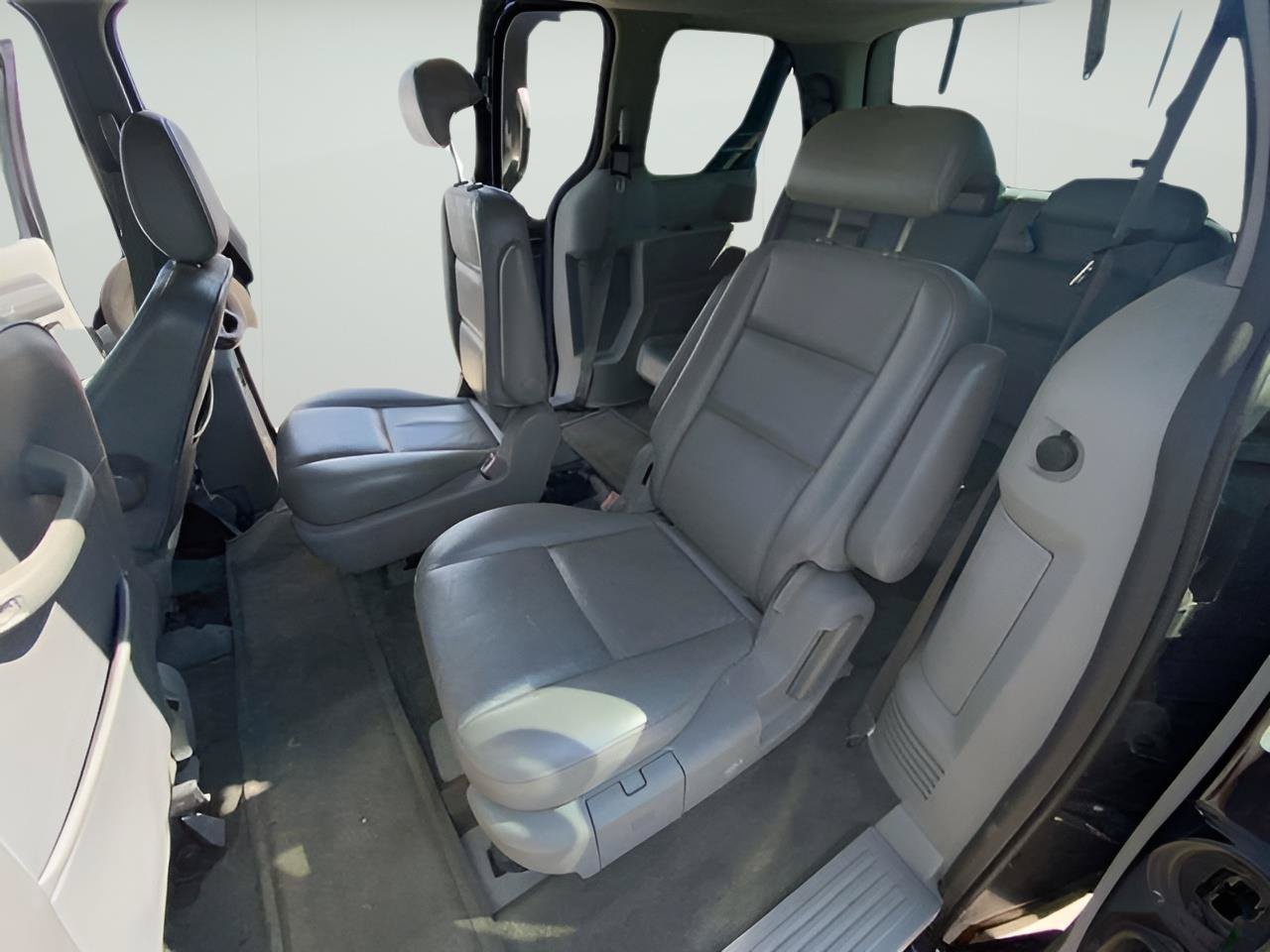 Used 2004 Ford Freestar Limited FWD image 6