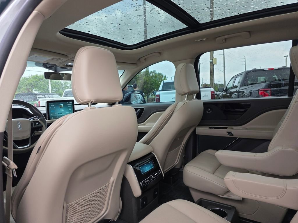 Used 2022 Lincoln Aviator Reserve w/ Equipment Group 201A AWD/4WD image 21