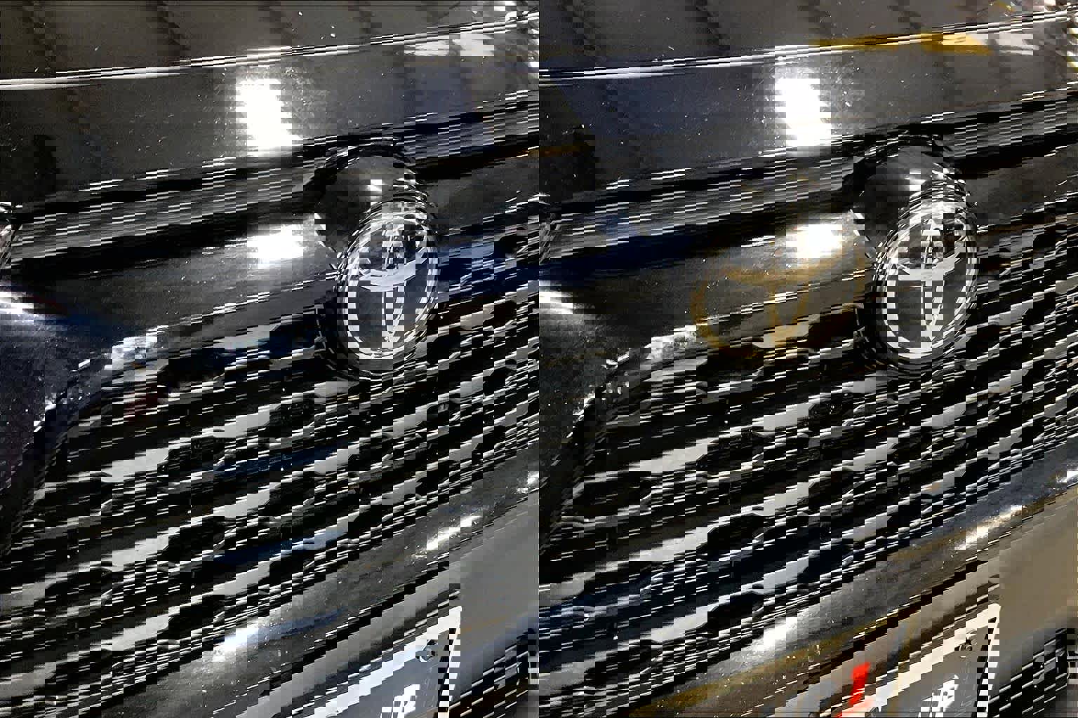 Certified 2023 Toyota RAV4 XLE Premium image 29