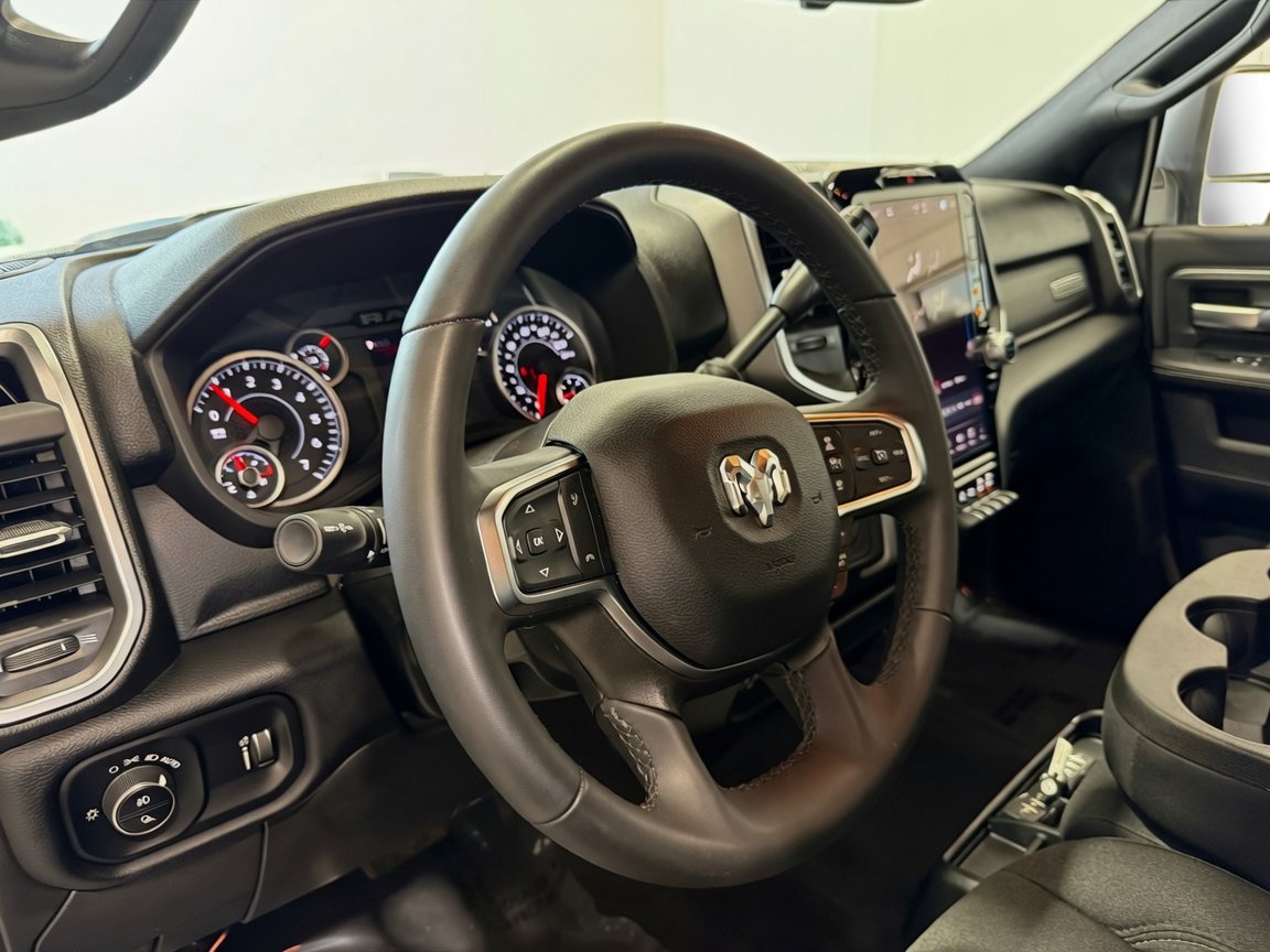 Used 2025 RAM 2500 Big Horn AWD/4WD image 7
