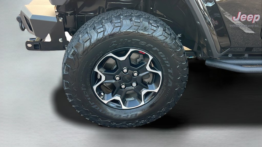 Used 2023 Jeep Wrangler Rubicon w/ Cold Weather Group AWD/4WD image 25