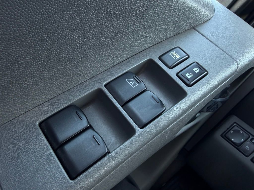 Used 2012 Nissan Frontier SV w/ Sport Appearance Pkg image 19