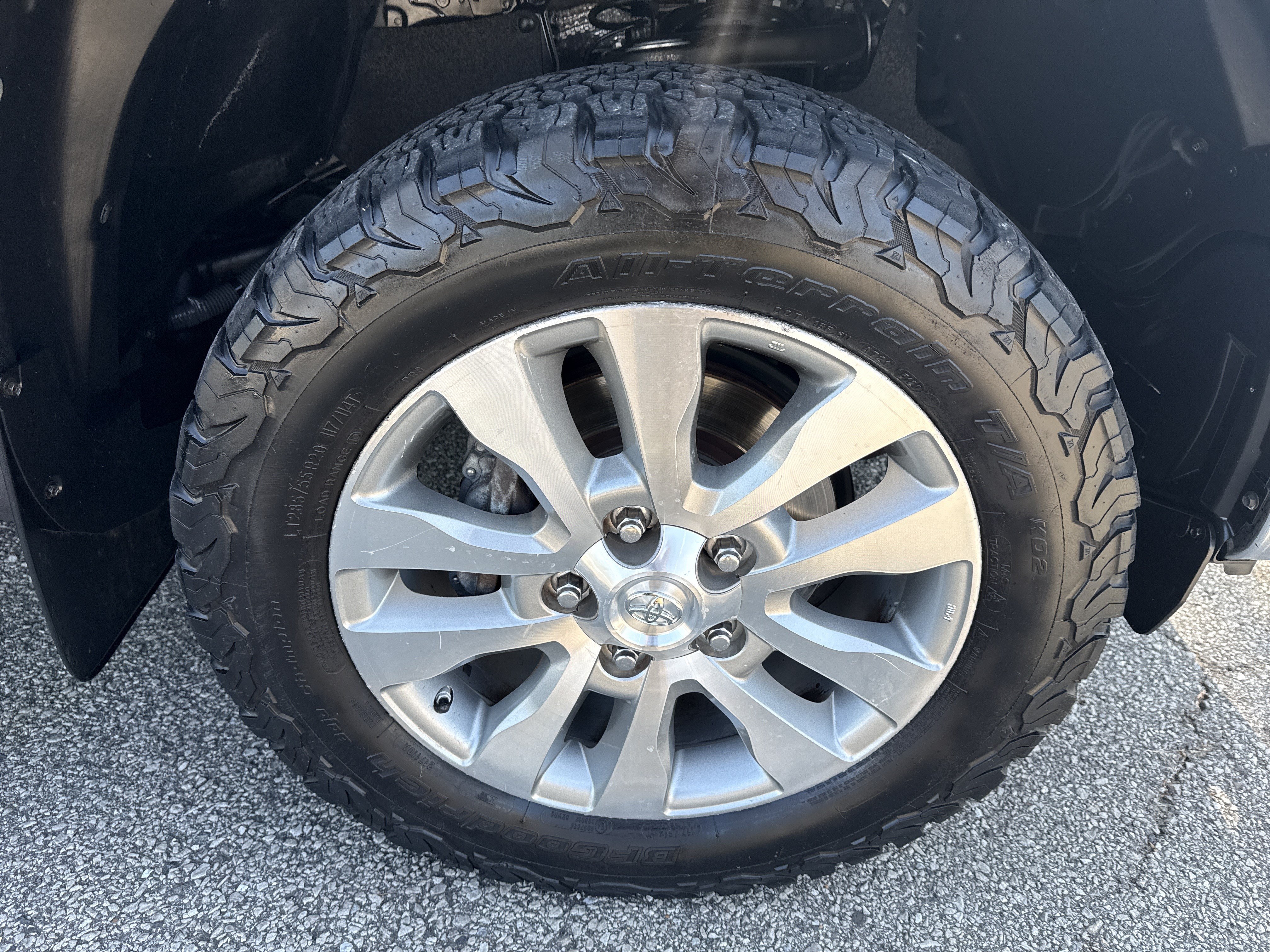 Used 2014 Toyota Tundra Limited AWD/4WD image 12