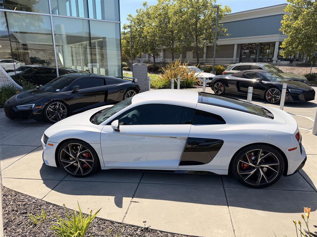 Used 2023 Audi R8 V10 performance w/ Premium Package RWD image 5