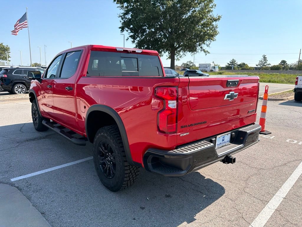 New 2026 Chevrolet Silverado 1500 ZR2 w/ Dark Appearance Package AWD/4WD image 5