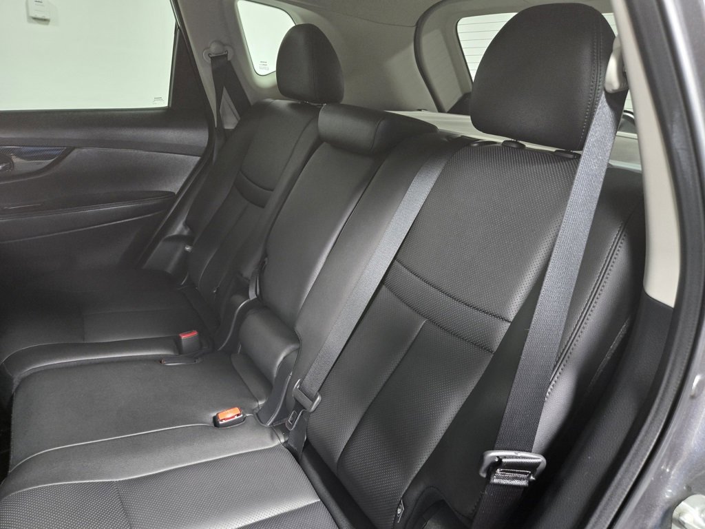 Used 2020 Nissan Rogue SL image 30