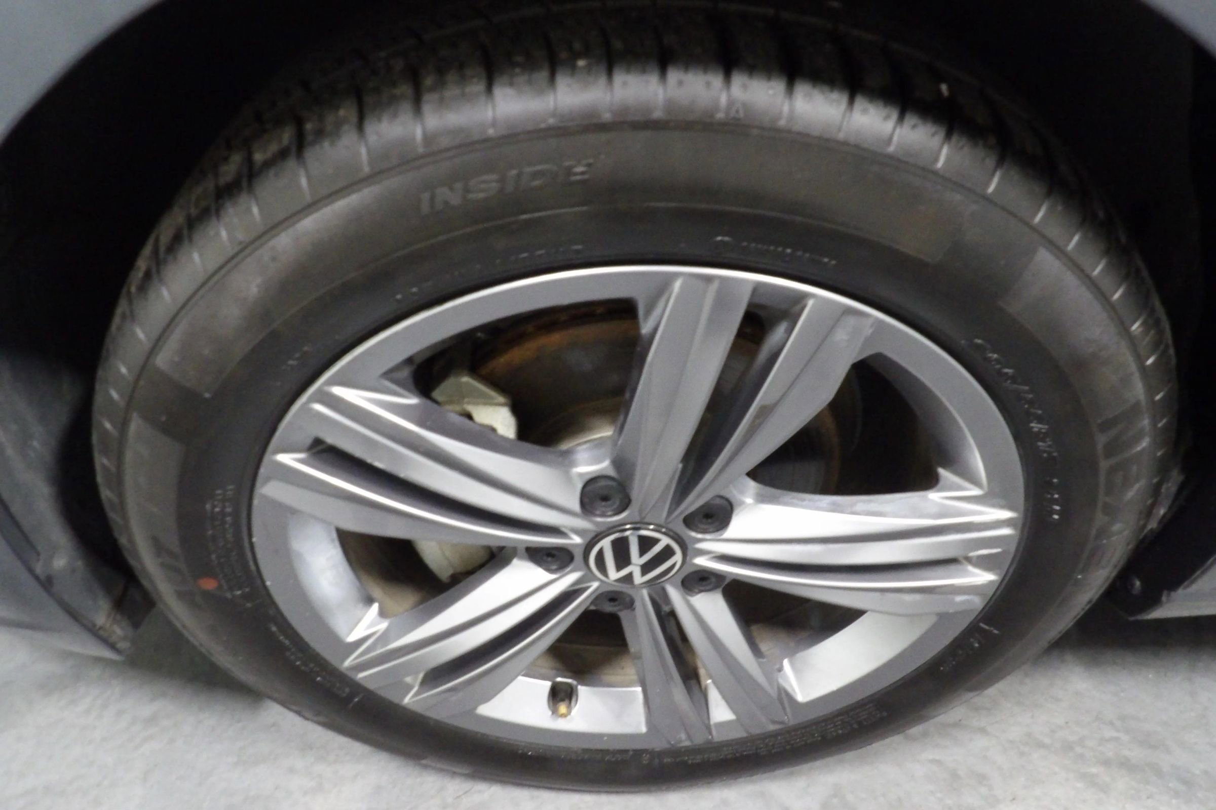 Used 2024 Volkswagen Jetta SE FWD image 23