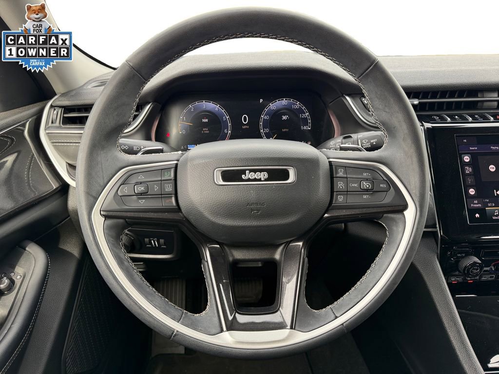 Used 2023 Jeep Grand Cherokee Laredo AWD/4WD image 12