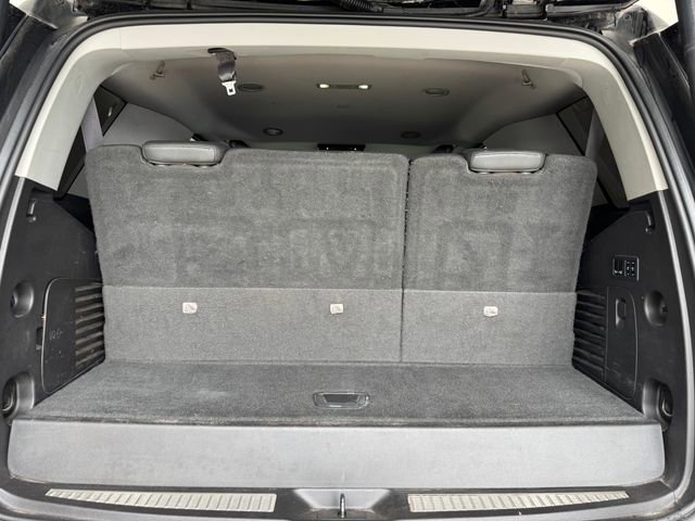Used 2015 Cadillac Escalade Luxury RWD image 8