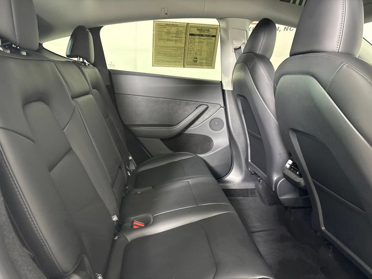 Used 2025 Tesla Model Y Long Range RWD image 19